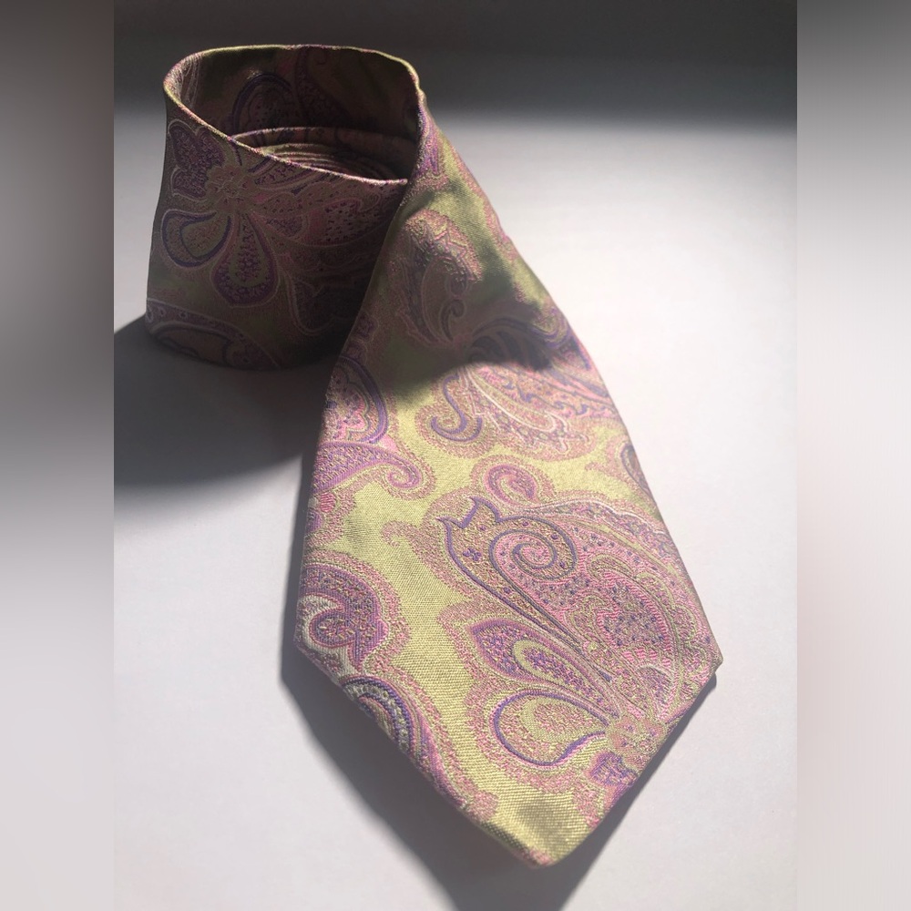 Etro silk Gold Paisley Tie made in Italy